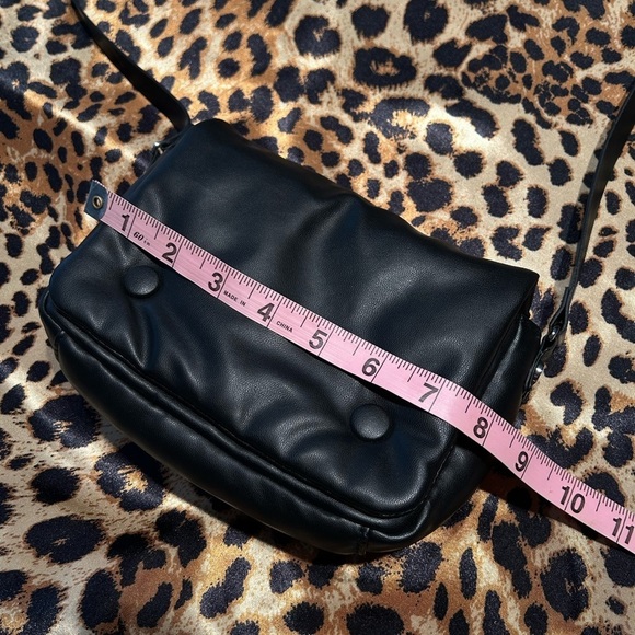 H&M Black Small Crossbody Bag - Picture 5 of 6
